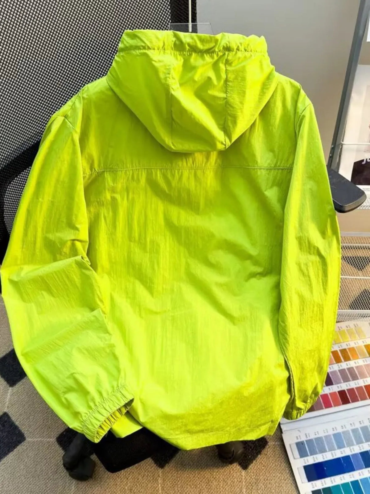 Plus Size Hooded Windbreaker — Men's Lightweight Jacket